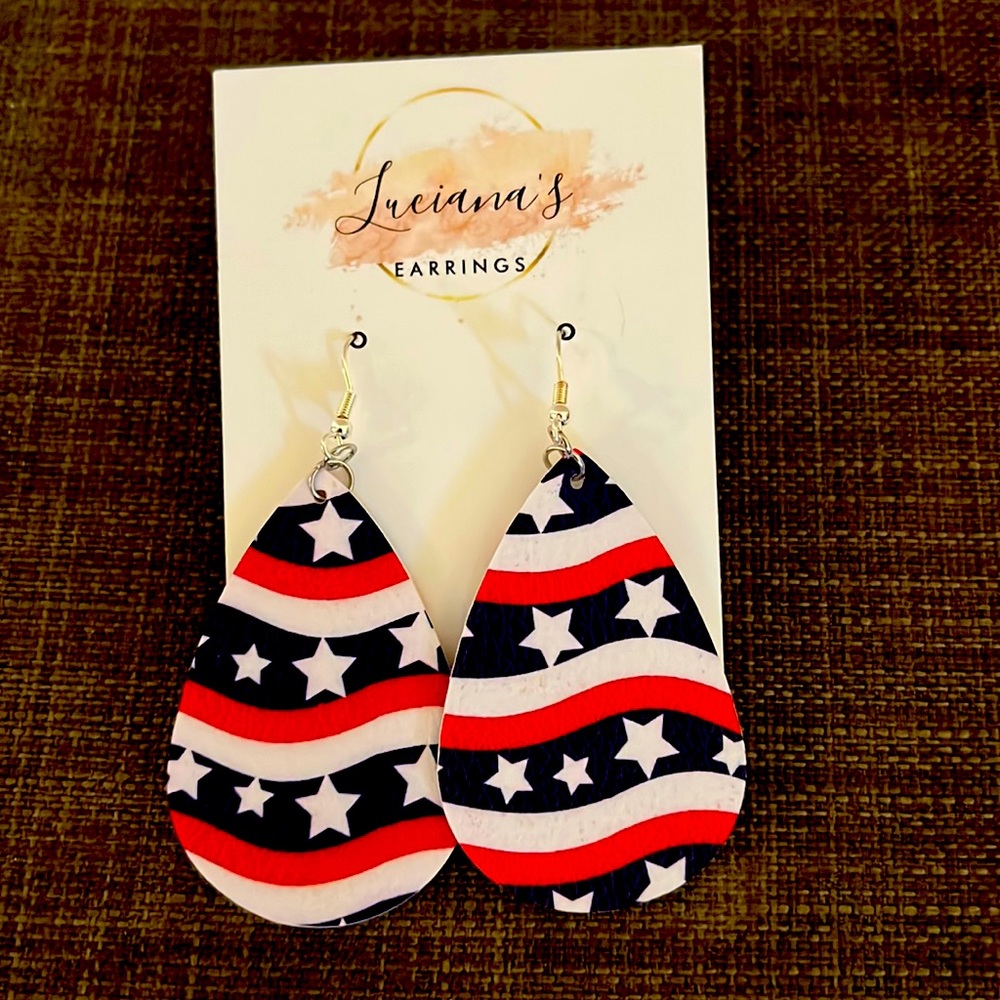 New never worn earrings